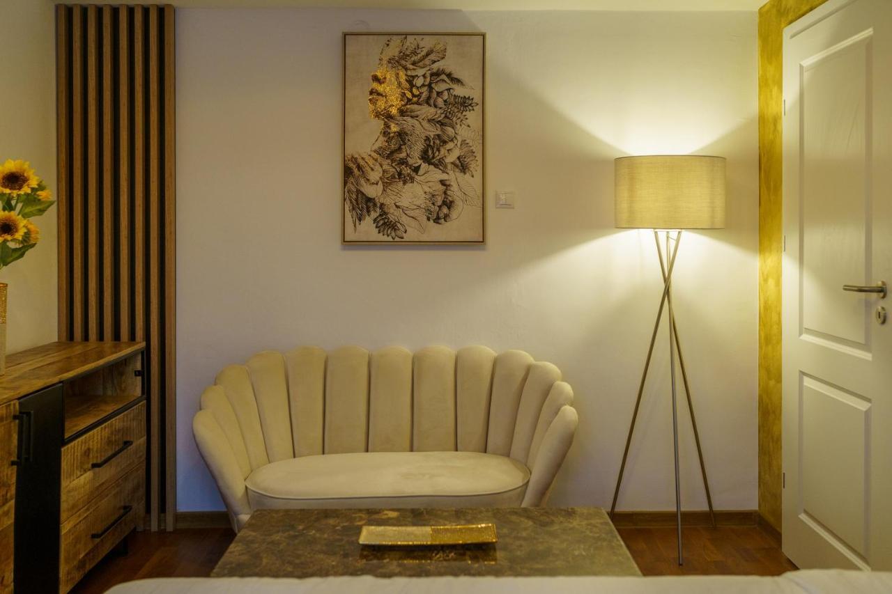 Main Square 5 Star Luxury Apartment With View クルージュ＝ナポカ エクステリア 写真