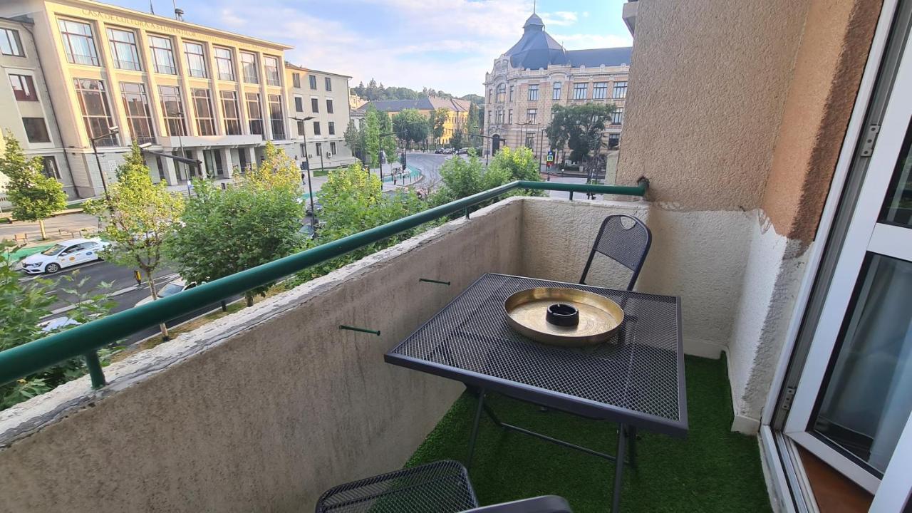Main Square 5 Star Luxury Apartment With View クルージュ＝ナポカ エクステリア 写真