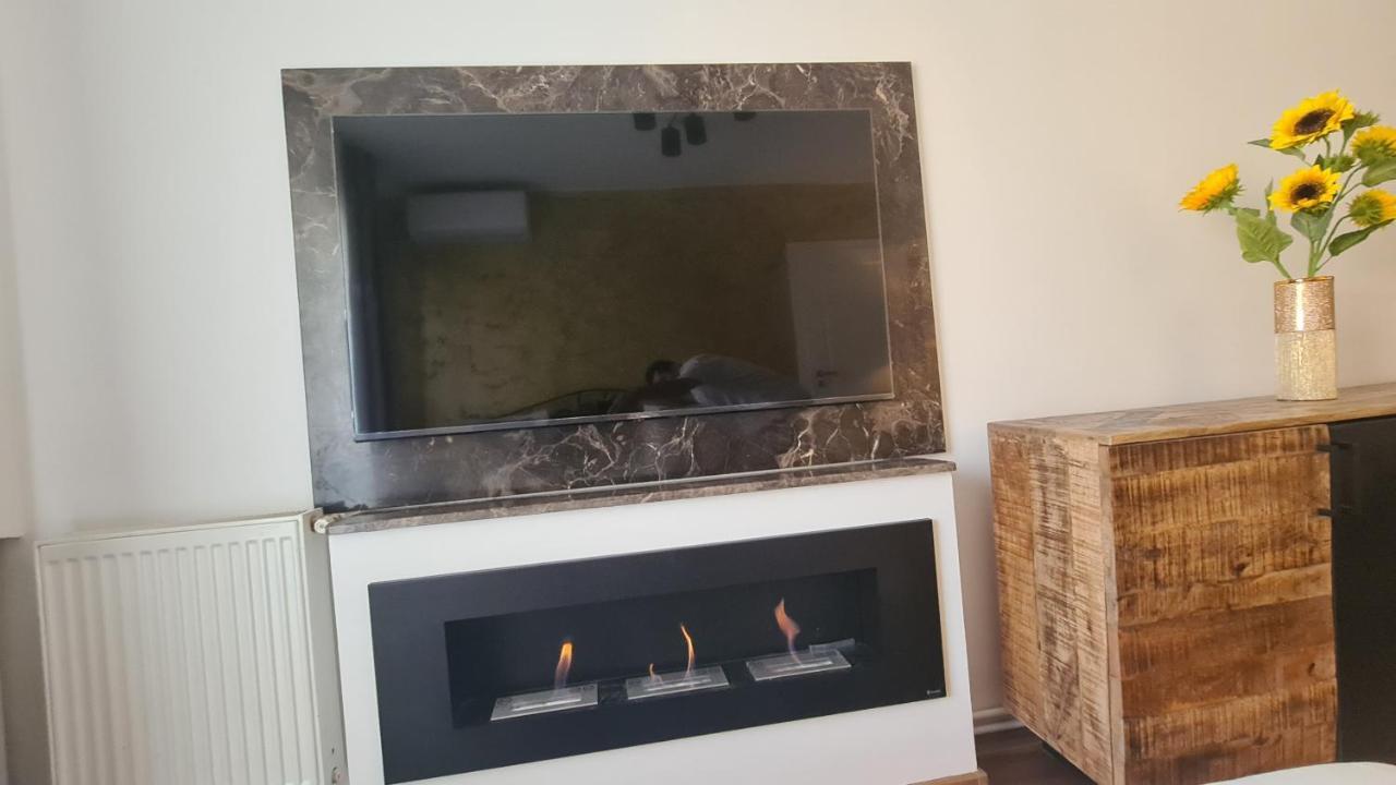 Main Square 5 Star Luxury Apartment With View クルージュ＝ナポカ エクステリア 写真