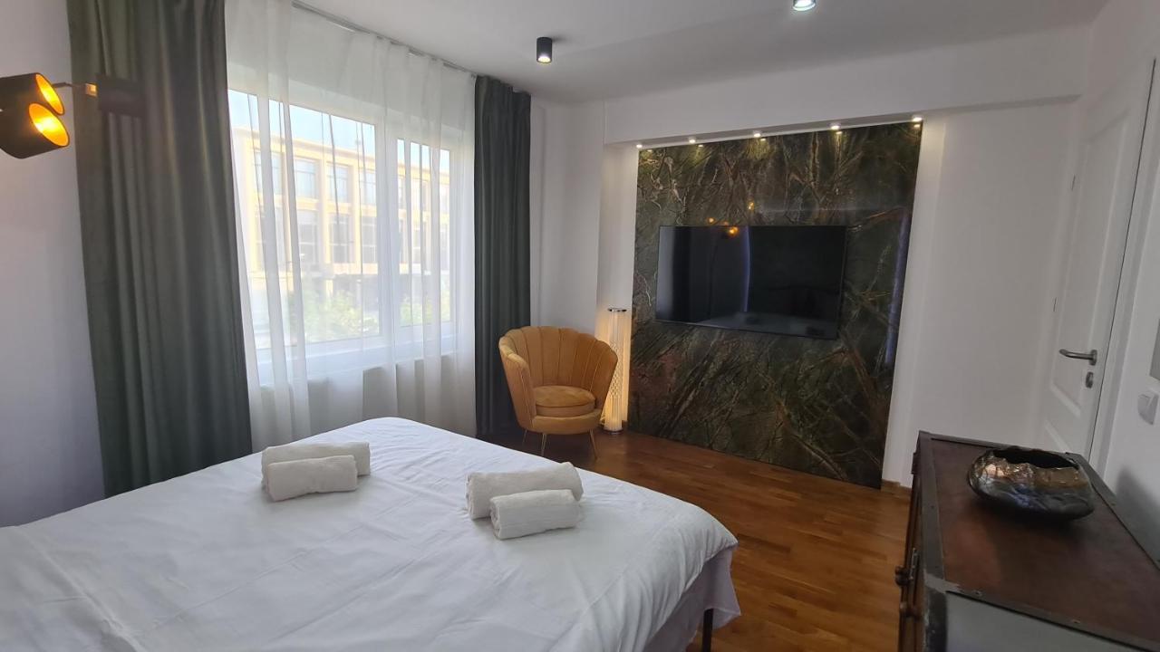 Main Square 5 Star Luxury Apartment With View クルージュ＝ナポカ エクステリア 写真