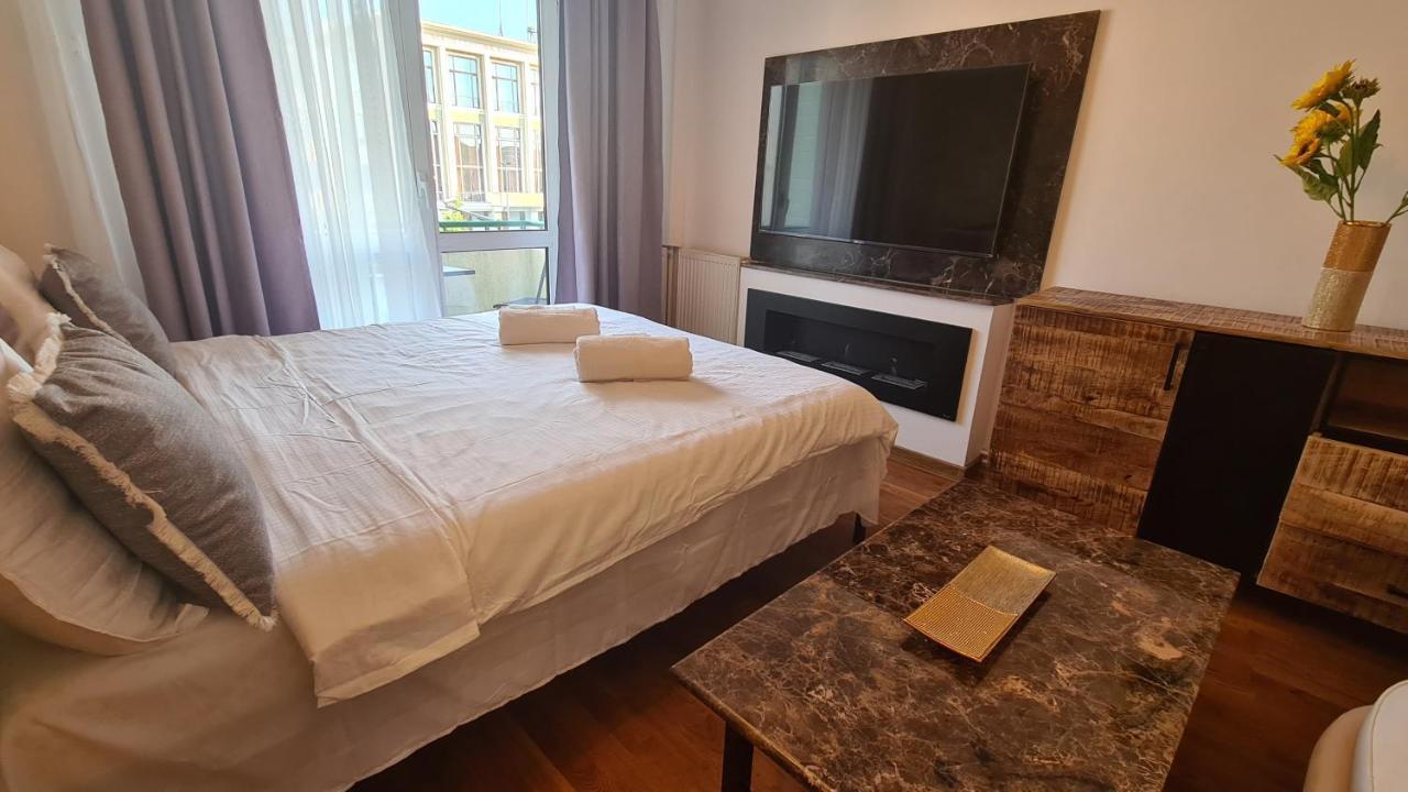 Main Square 5 Star Luxury Apartment With View クルージュ＝ナポカ エクステリア 写真