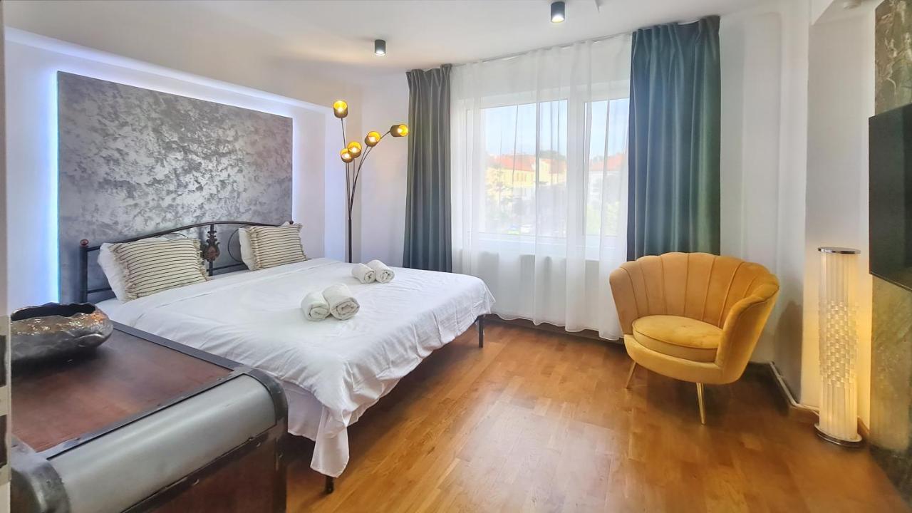 Main Square 5 Star Luxury Apartment With View クルージュ＝ナポカ エクステリア 写真