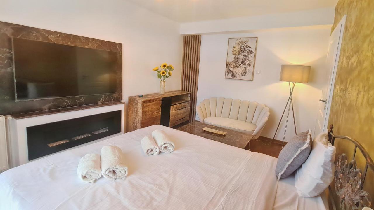 Main Square 5 Star Luxury Apartment With View クルージュ＝ナポカ エクステリア 写真
